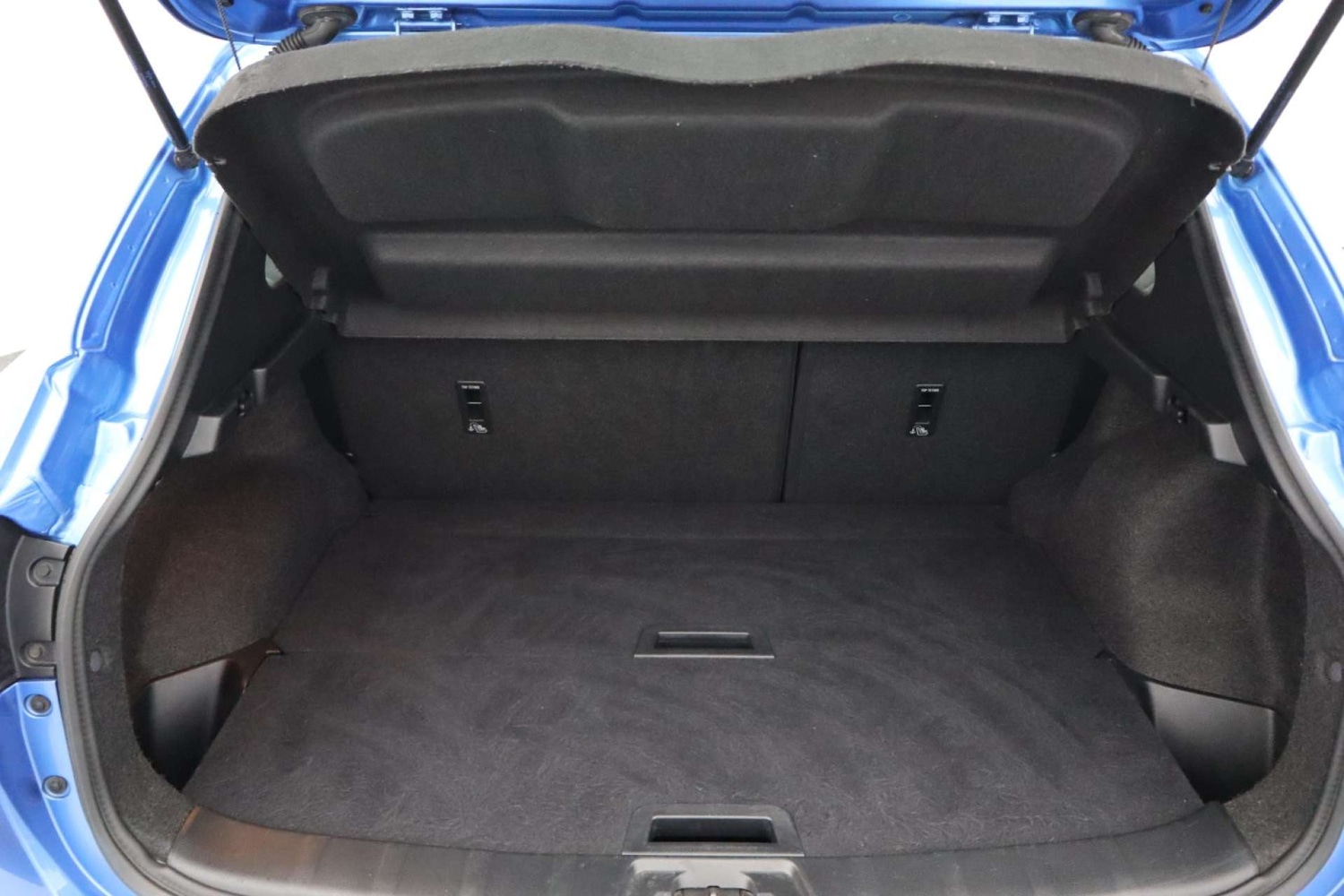 Used Nissan Qashqai 2017 for sale - 76682734: Photo 23