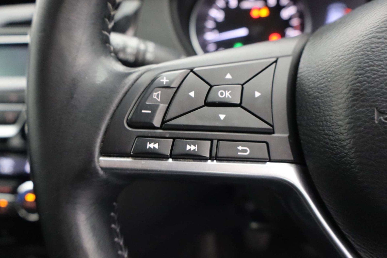 Used Nissan Qashqai 2017 for sale - 76682734: Photo 33