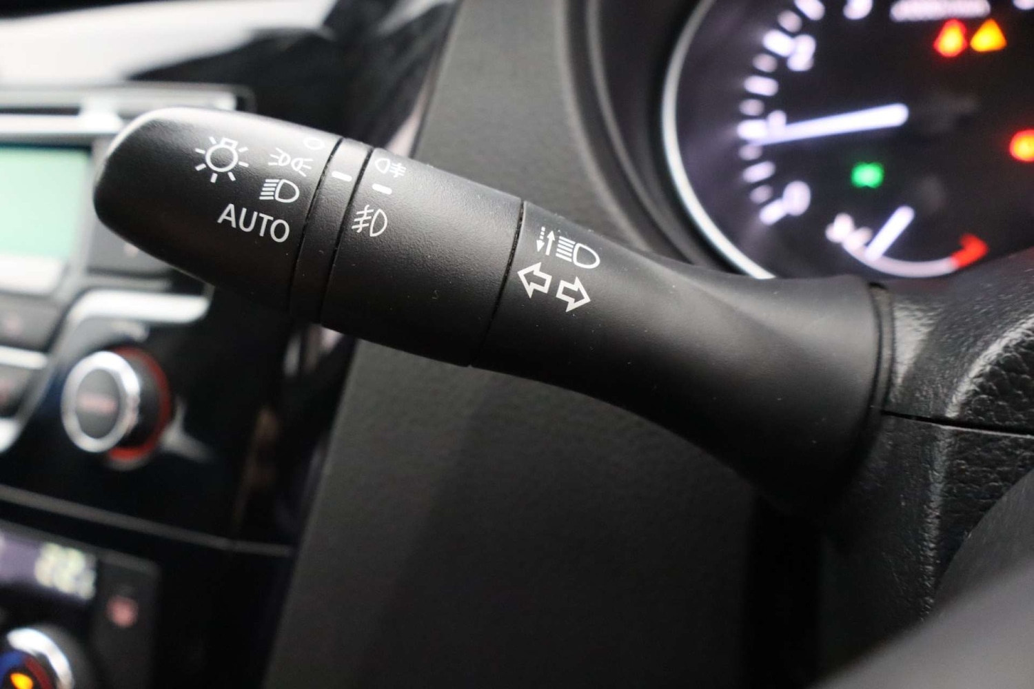 Used Nissan Qashqai 2017 for sale - 76682734: Photo 34