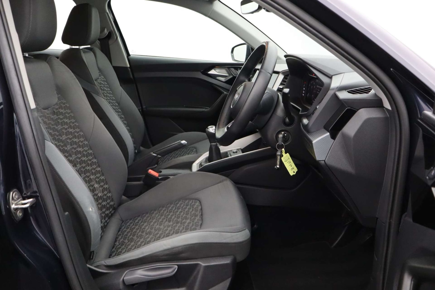 Used Audi A1 2021 for sale - 76182668: Photo 2