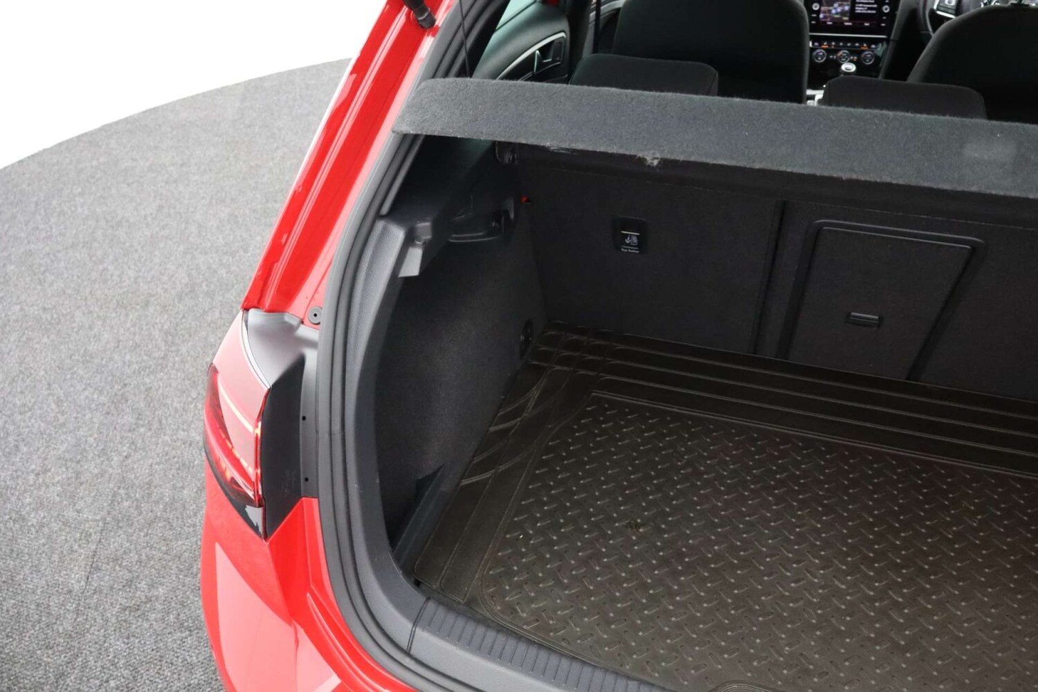 Used Volkswagen Golf 2017 for sale - 77383409: Photo 28