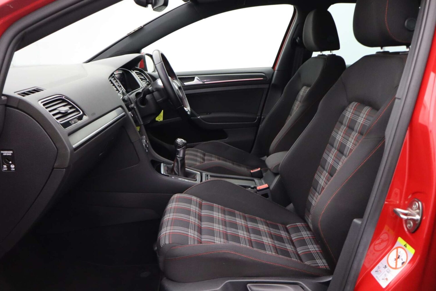 Used Volkswagen Golf 2017 for sale - 77383409: Photo 33