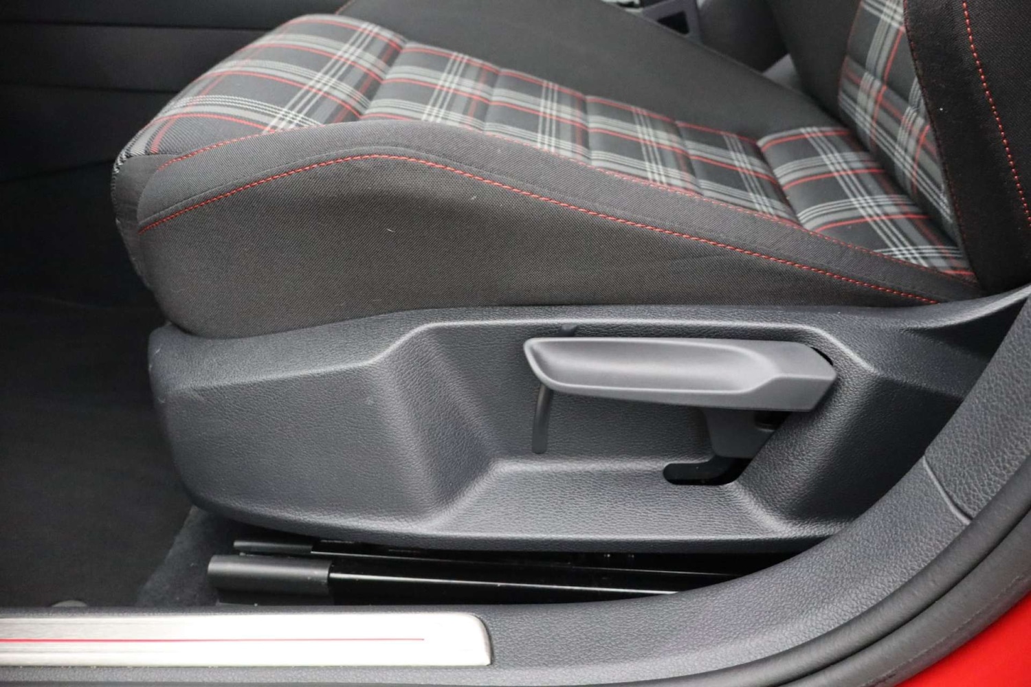 Used Volkswagen Golf 2017 for sale - 77383409: Photo 35