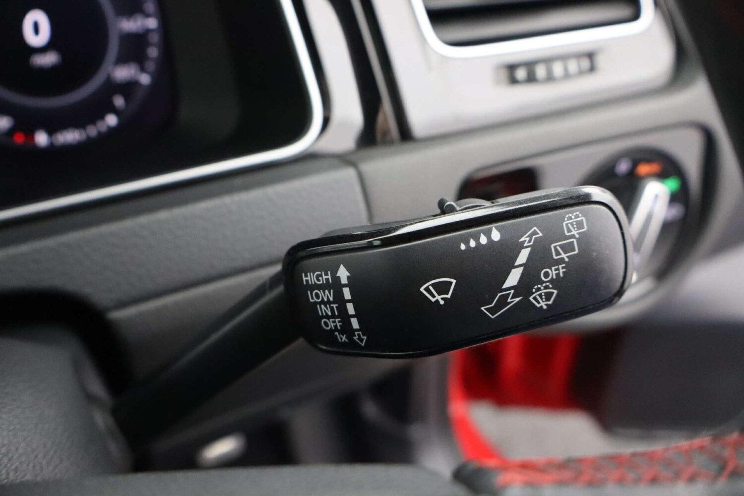 Used Volkswagen Golf 2017 for sale - 77383409: Photo 42