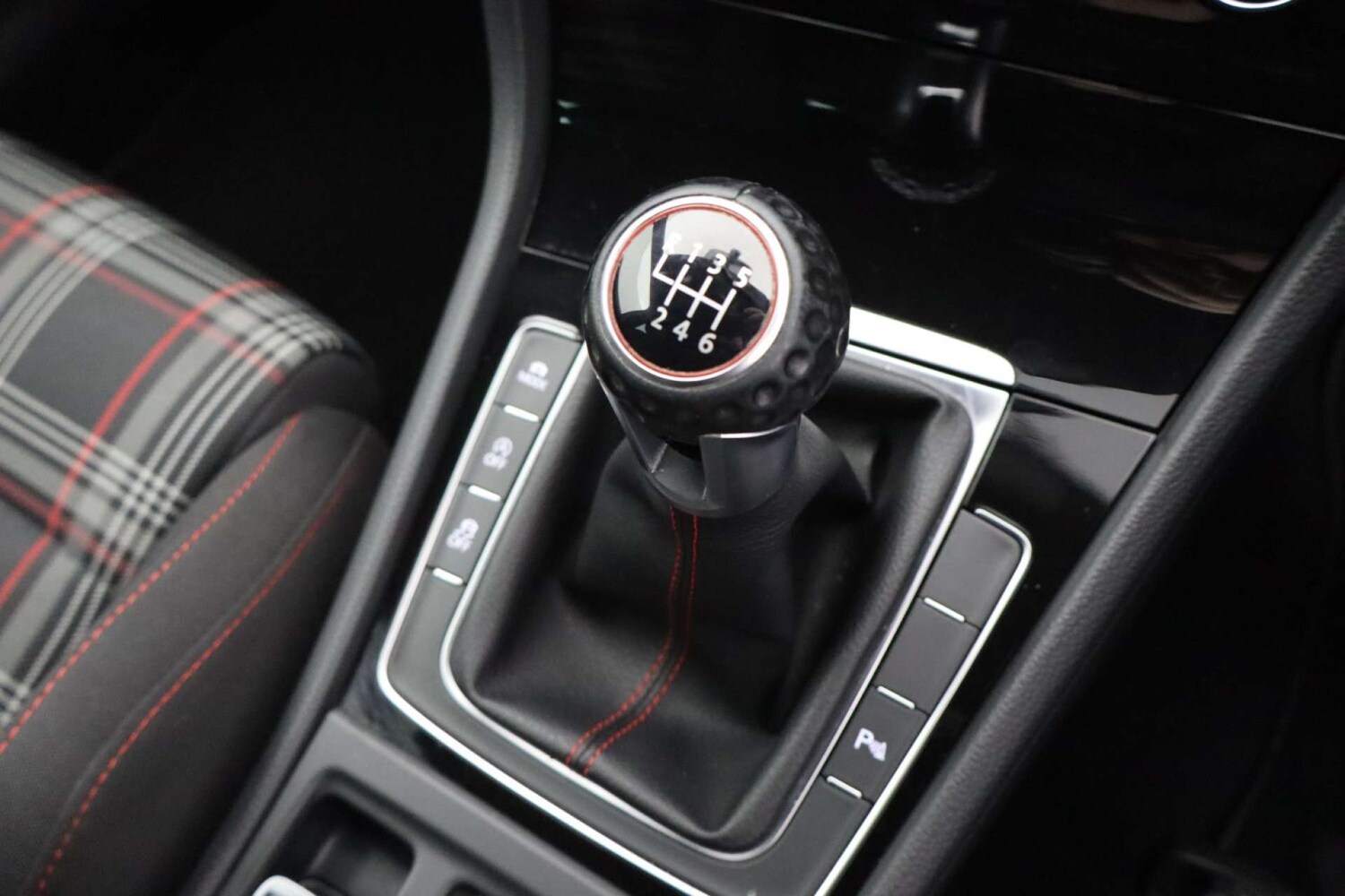 Used Volkswagen Golf 2017 for sale - 77383409: Photo 51