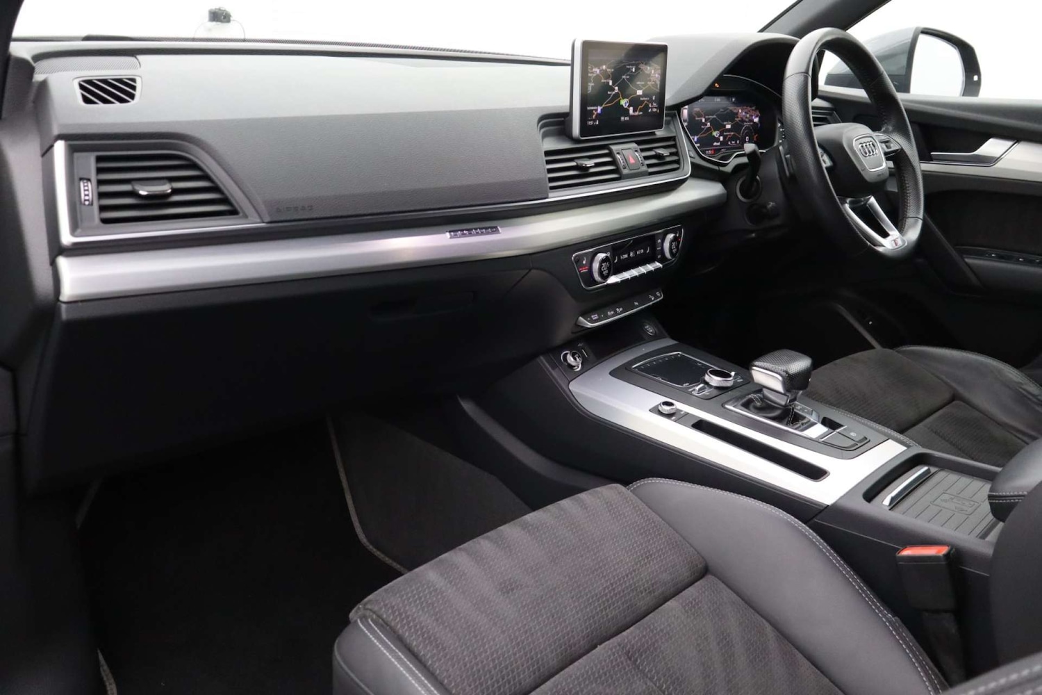 Used Audi Q5 2018 for sale - 76182607: Photo 12