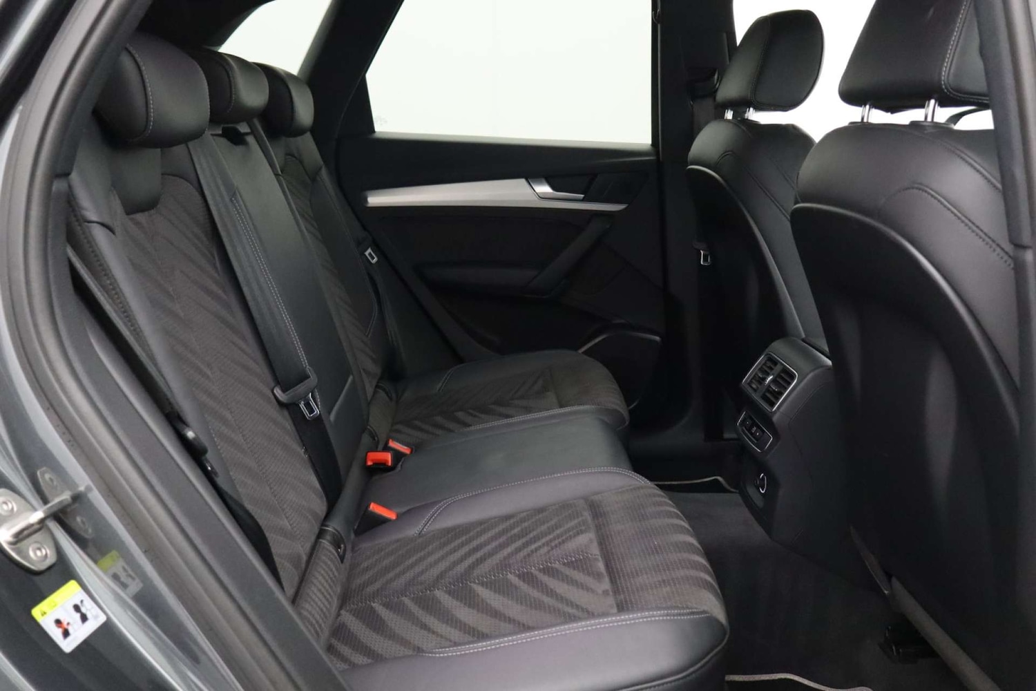 Used Audi Q5 2018 for sale - 76182607: Photo 17