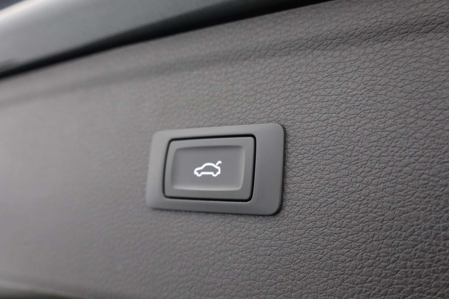 Used Audi Q5 2018 for sale - 76182607: Photo 46