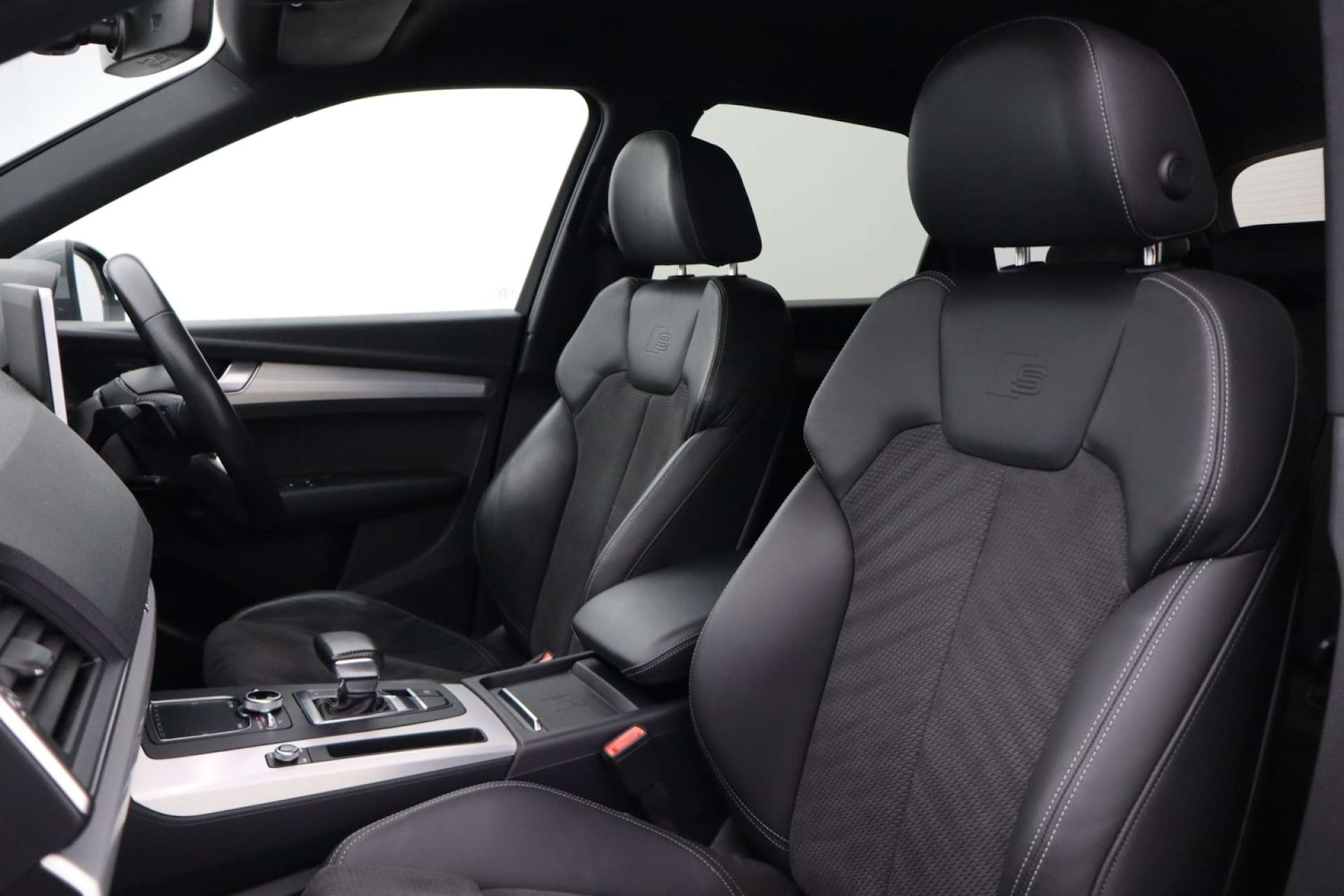 Used Audi Q5 2018 for sale - 76182607: Photo 54