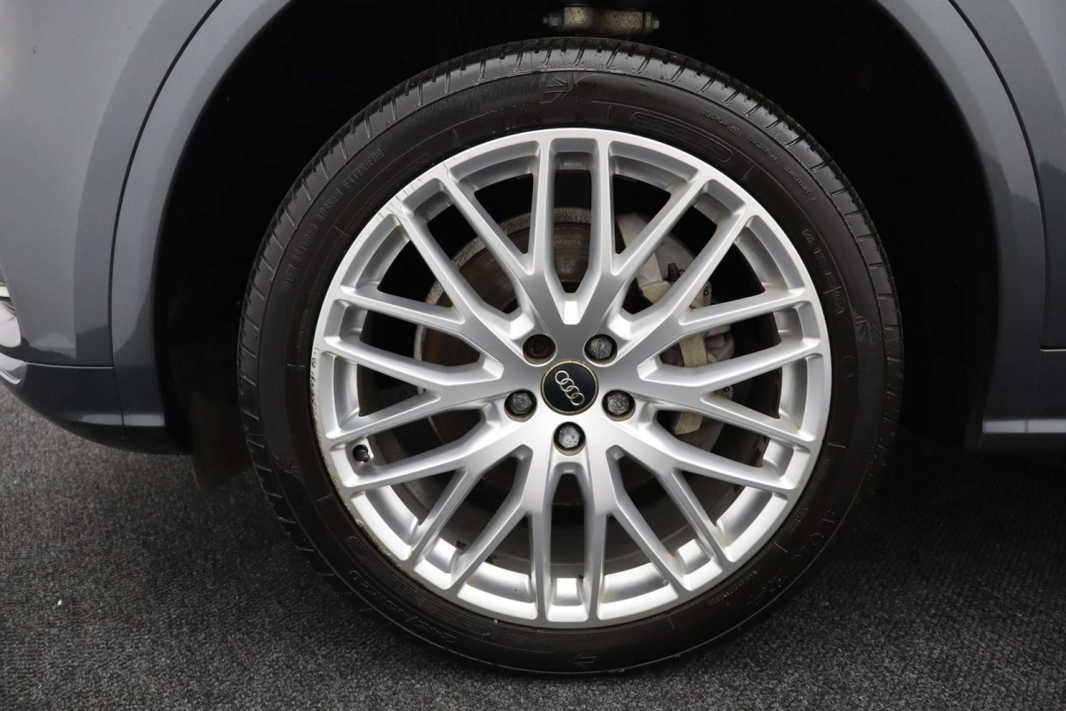 Used Audi Q5 2018 for sale - 76182607: Photo 55