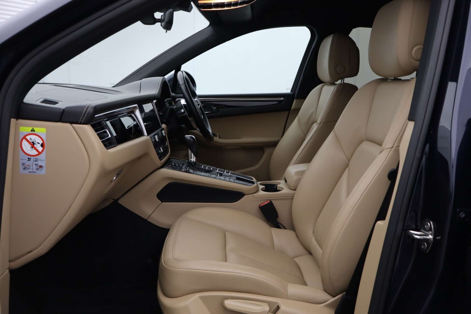 Used Porsche Macan 2019 for sale - 76182697: Photo 10