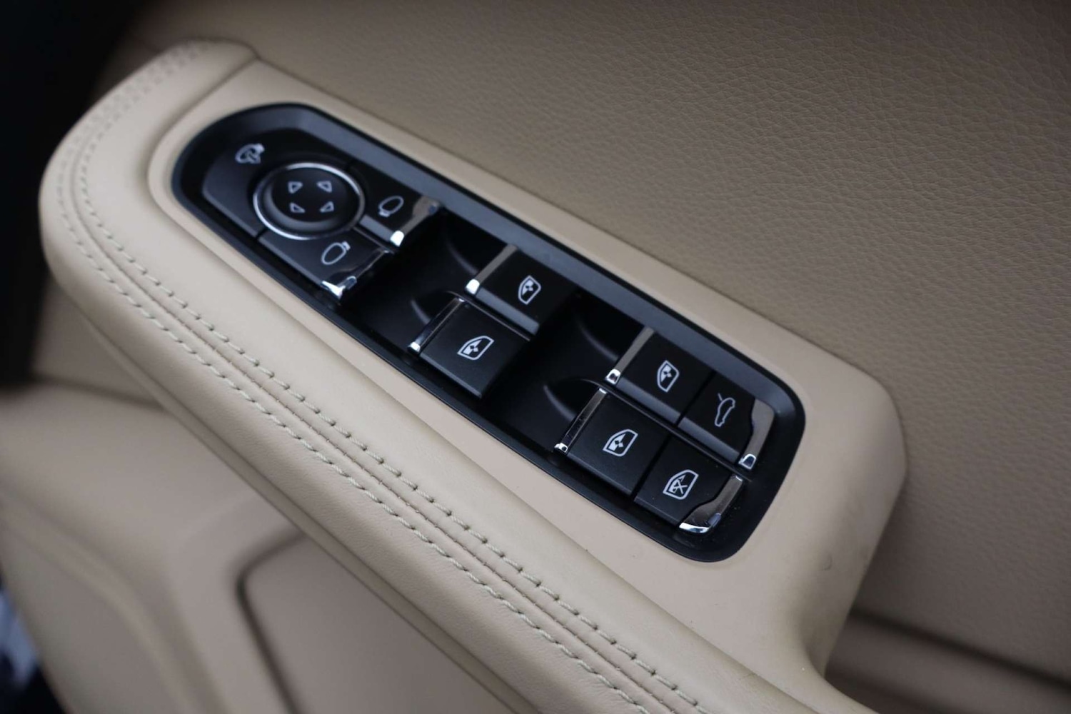 Used Porsche Macan 2019 for sale - 76182697: Photo 17