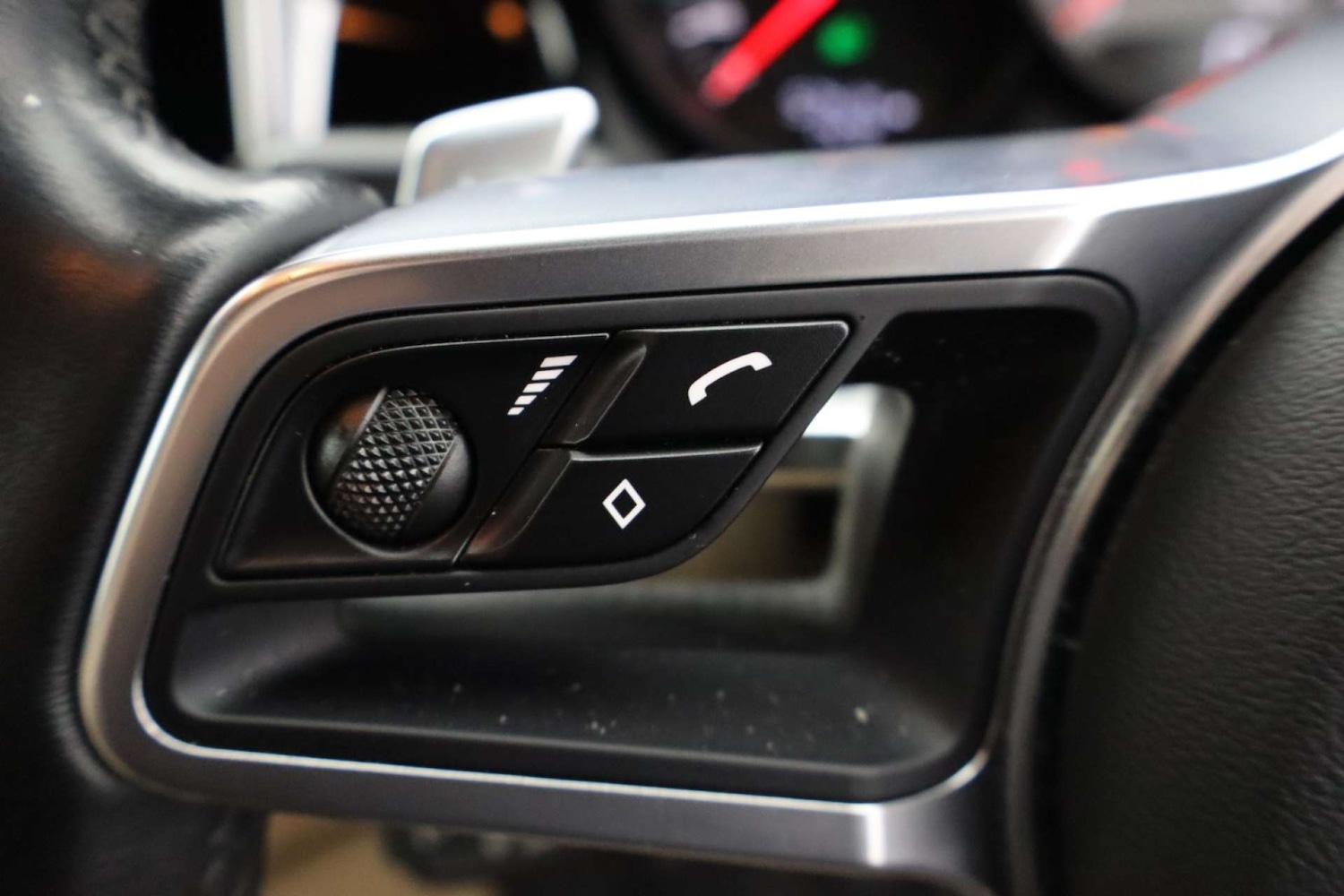 Used Porsche Macan 2019 for sale - 76182697: Photo 26