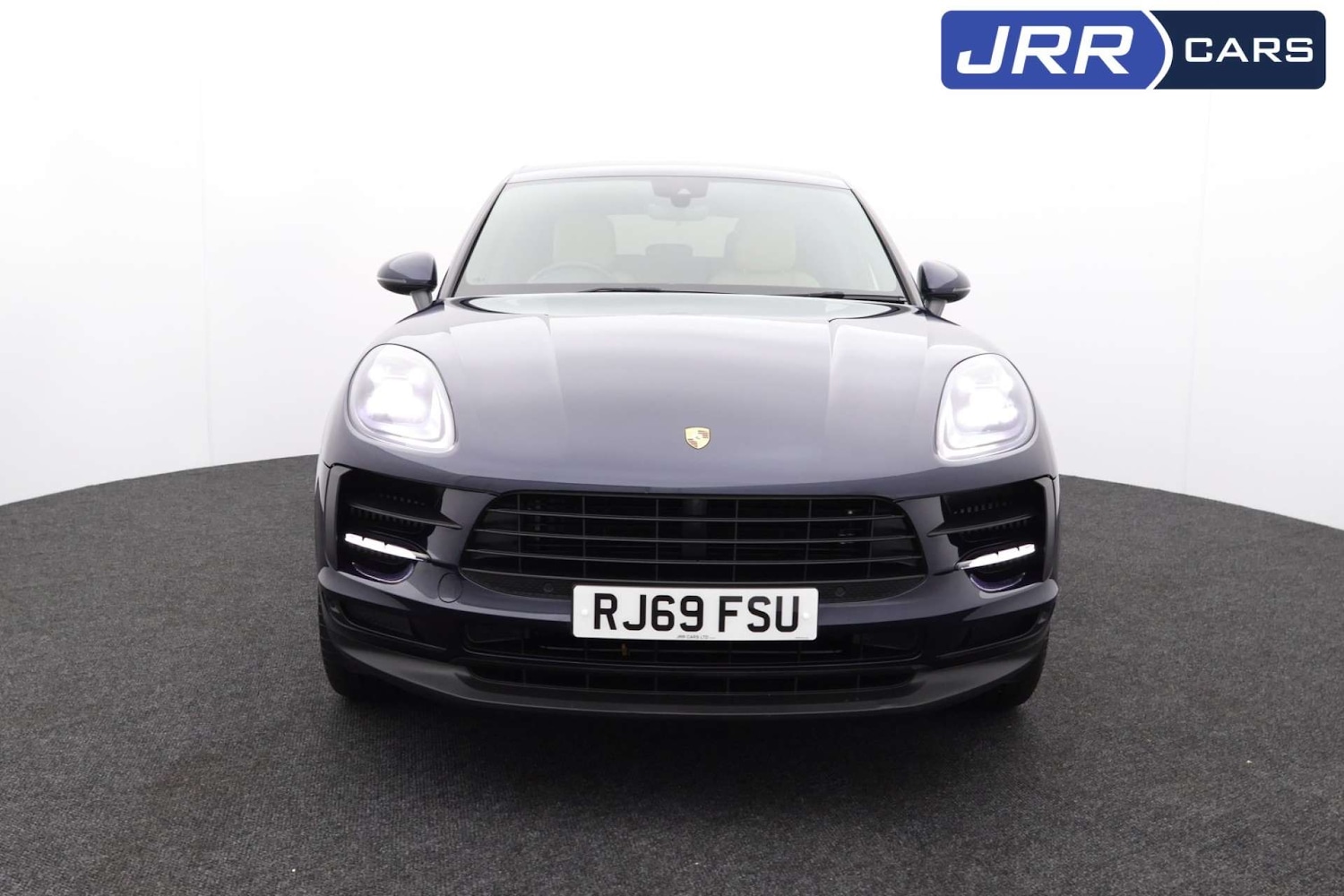 Used Porsche Macan 2019 for sale - 76182697: Photo 3