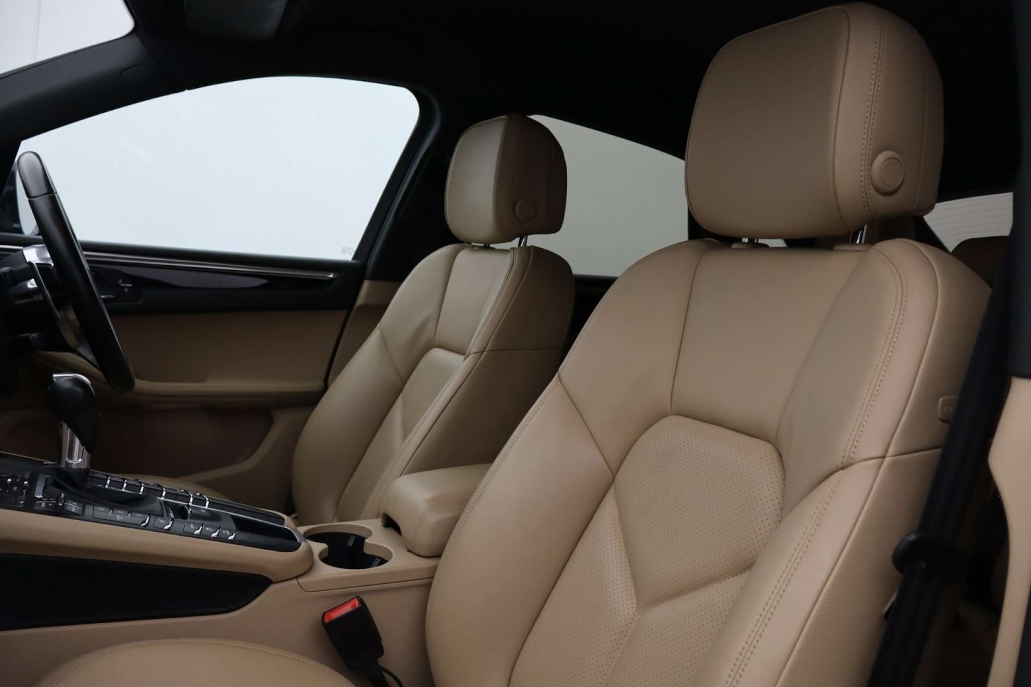 Used Porsche Macan 2019 for sale - 76182697: Photo 52