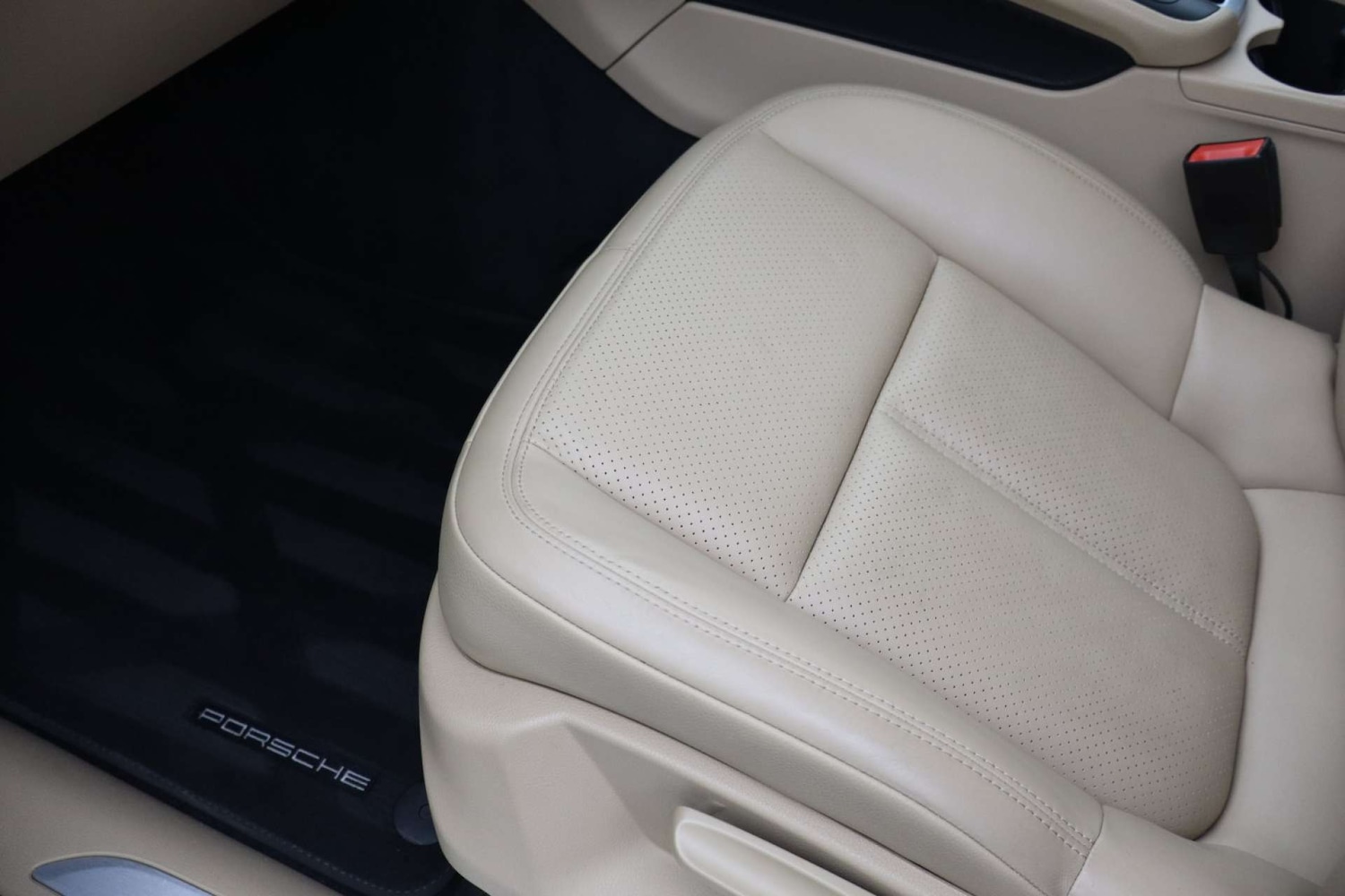 Used Porsche Macan 2019 for sale - 76182697: Photo 53