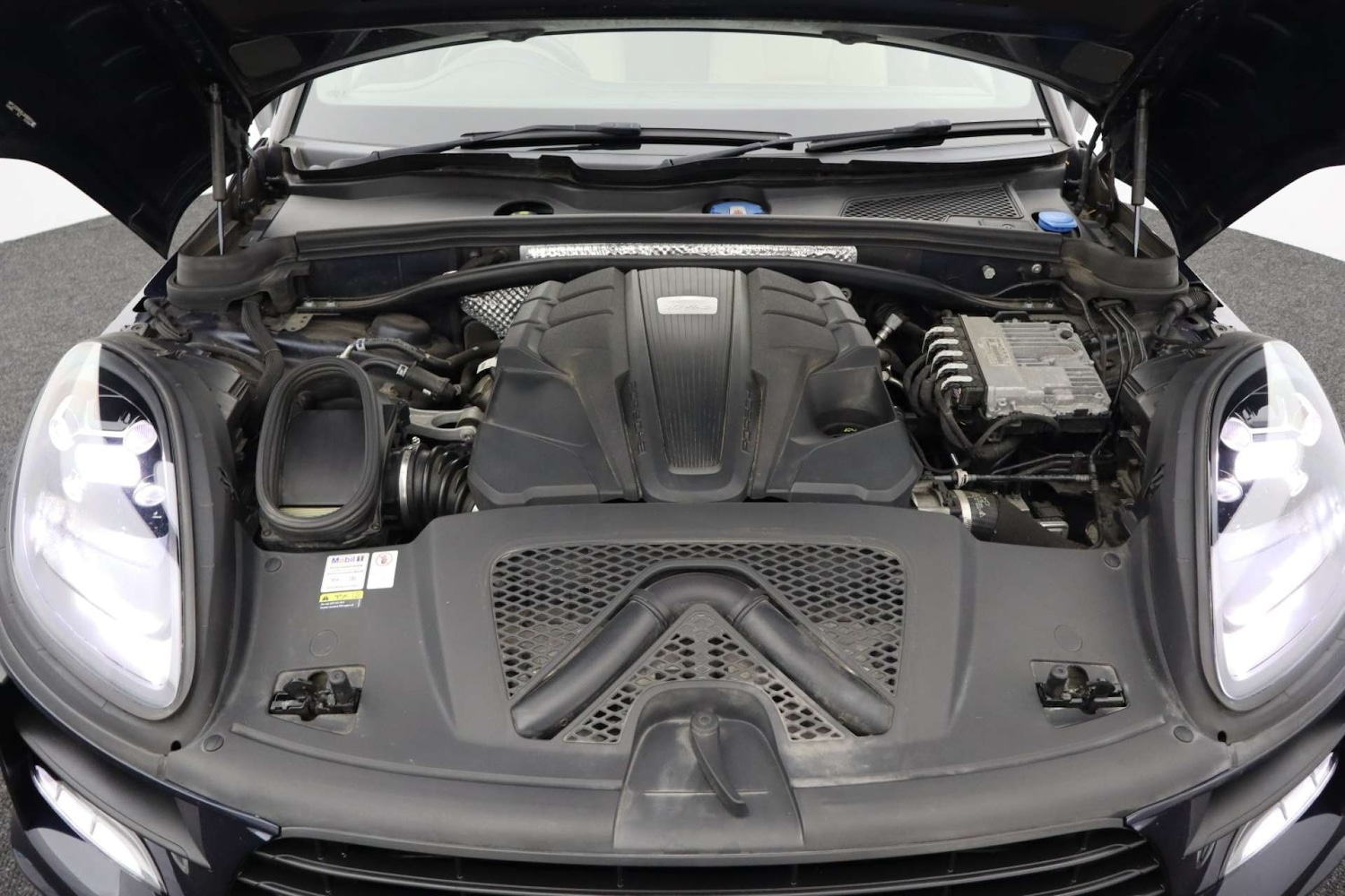 Used Porsche Macan 2019 for sale - 76182697: Photo 59
