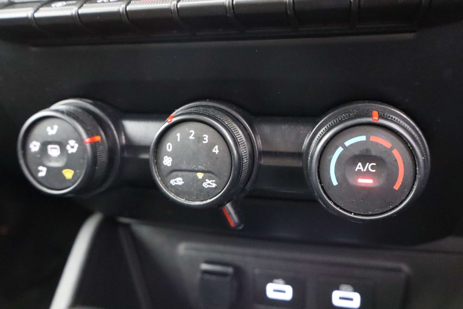 Used Dacia Duster 2023 for sale - 77087319: Photo 48