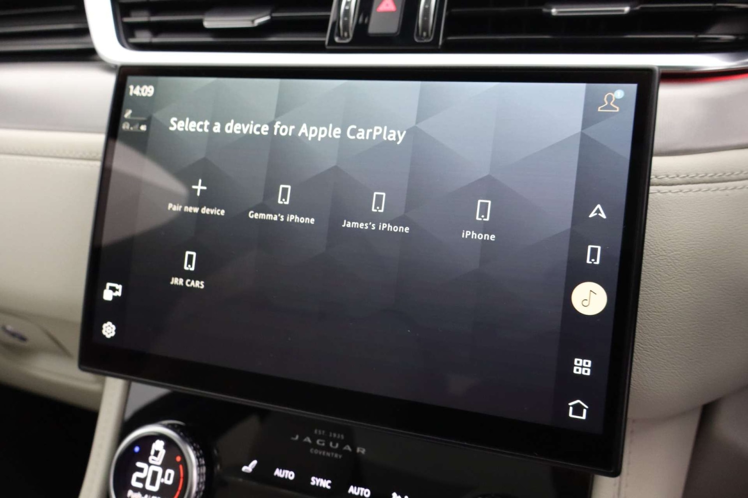 Used Jaguar F-Pace 2021 for sale - 76385739: Photo 17