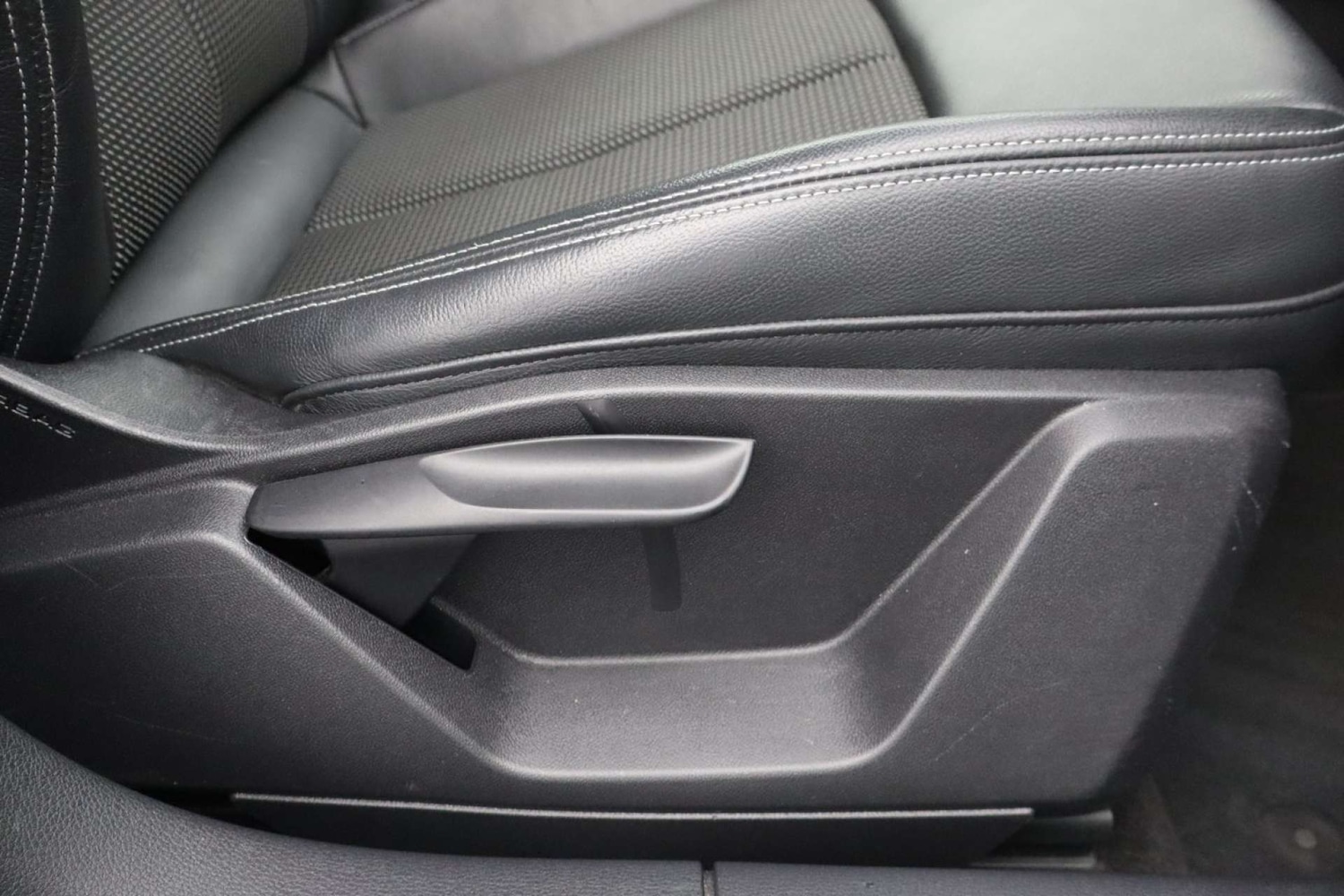 Used Audi Q2 2017 for sale - 77494238: Photo 16