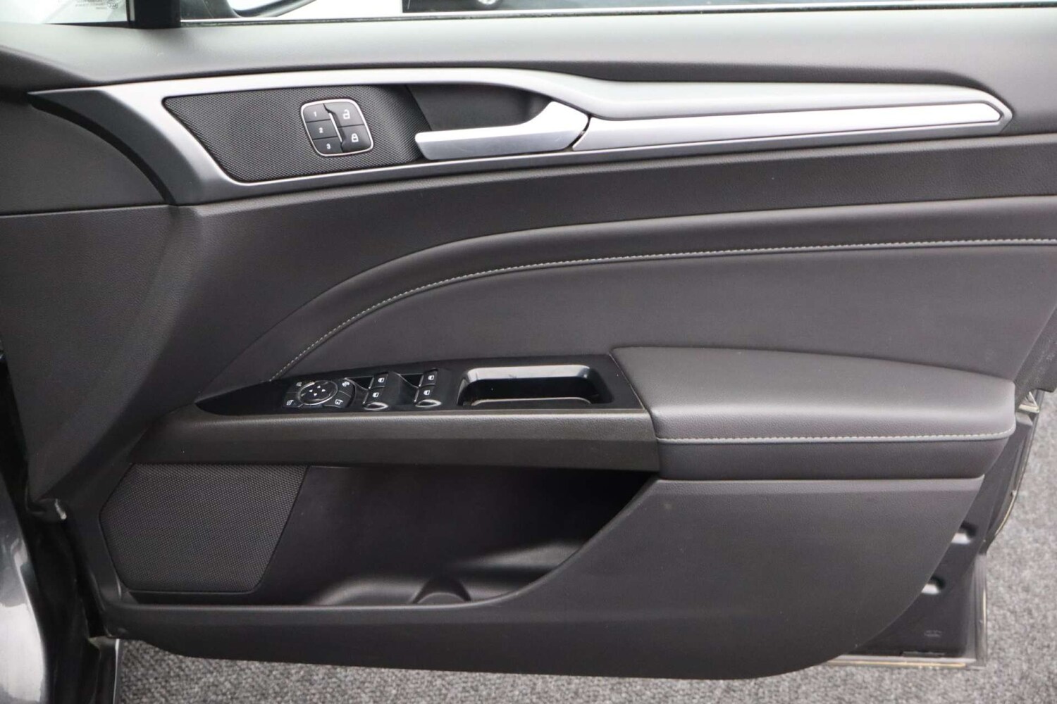 Used Ford Mondeo 2016 for sale - 78068188: Photo 23