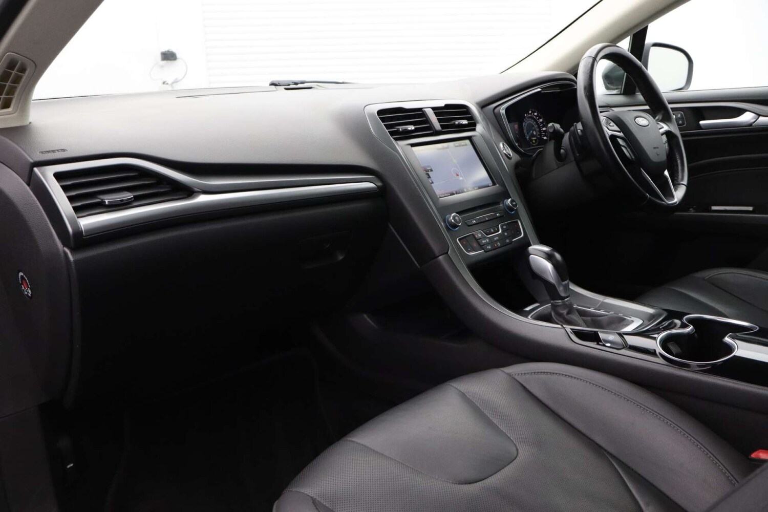 Used Ford Mondeo 2016 for sale - 78068188: Photo 35