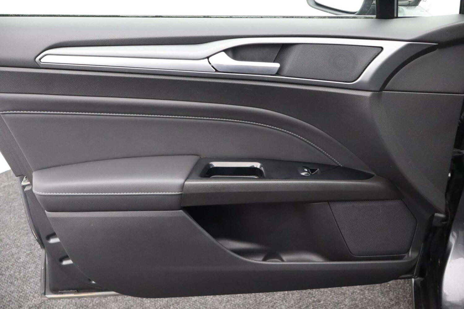 Used Ford Mondeo 2016 for sale - 78068188: Photo 40