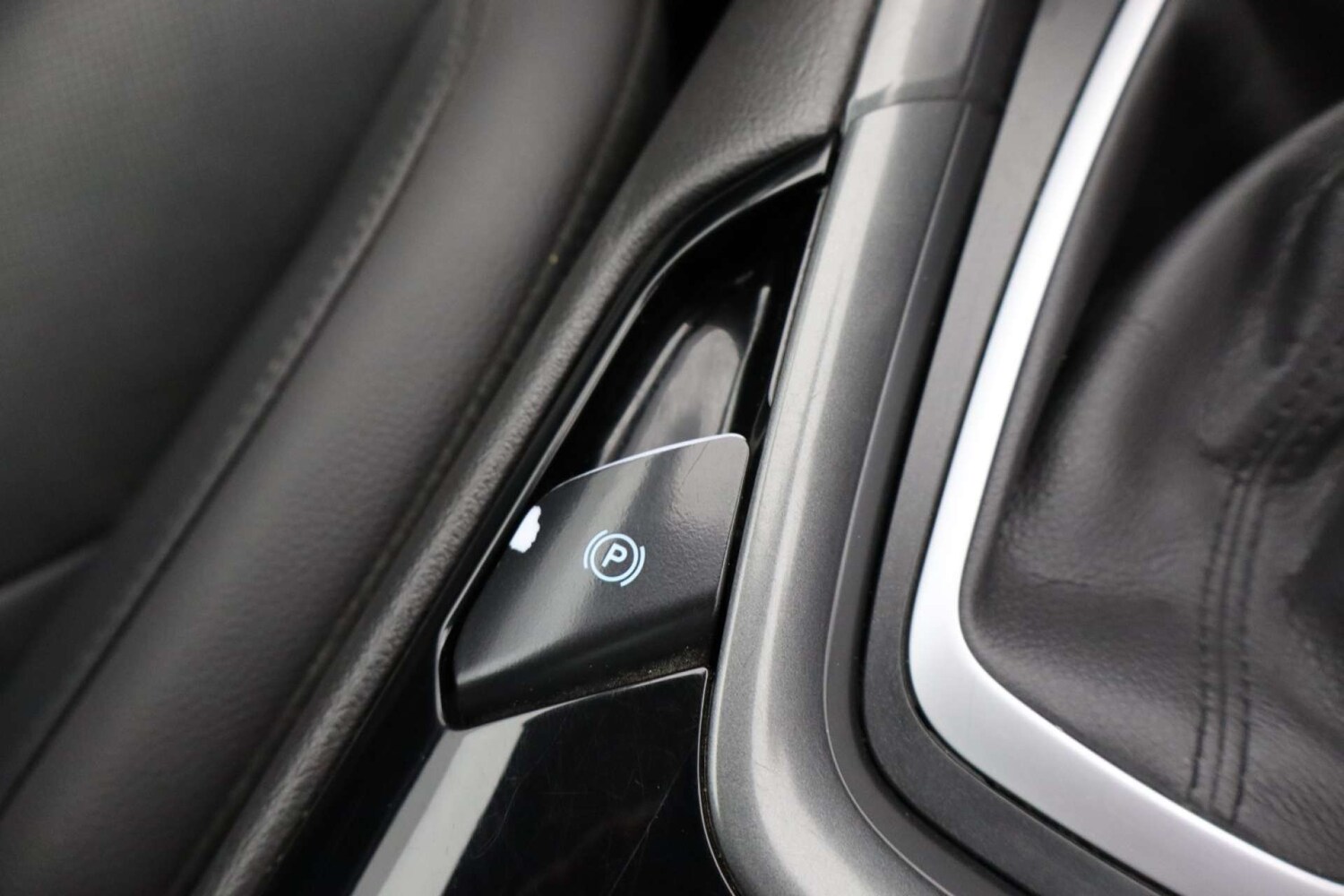 Used Ford Mondeo 2016 for sale - 78068188: Photo 51