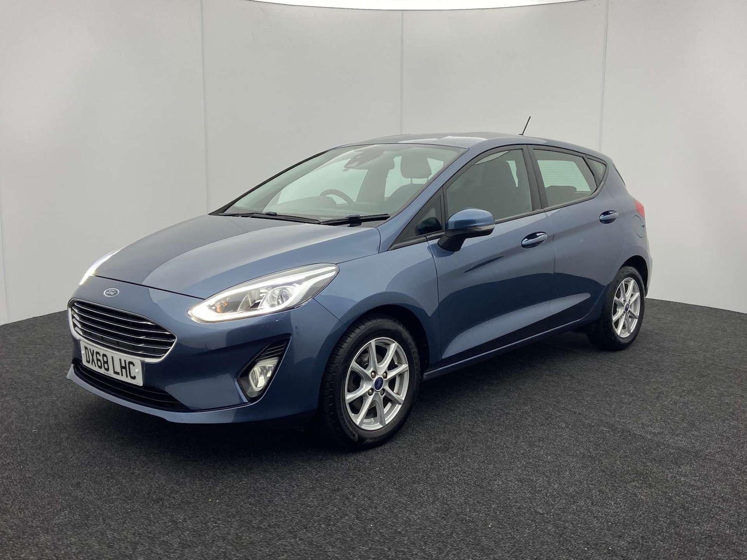 Used Ford Fiesta 2018 for sale - 77022629: Photo 4
