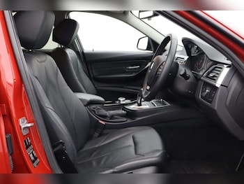 Used BMW 3 Series 2017 for sale - 76182640: Photo