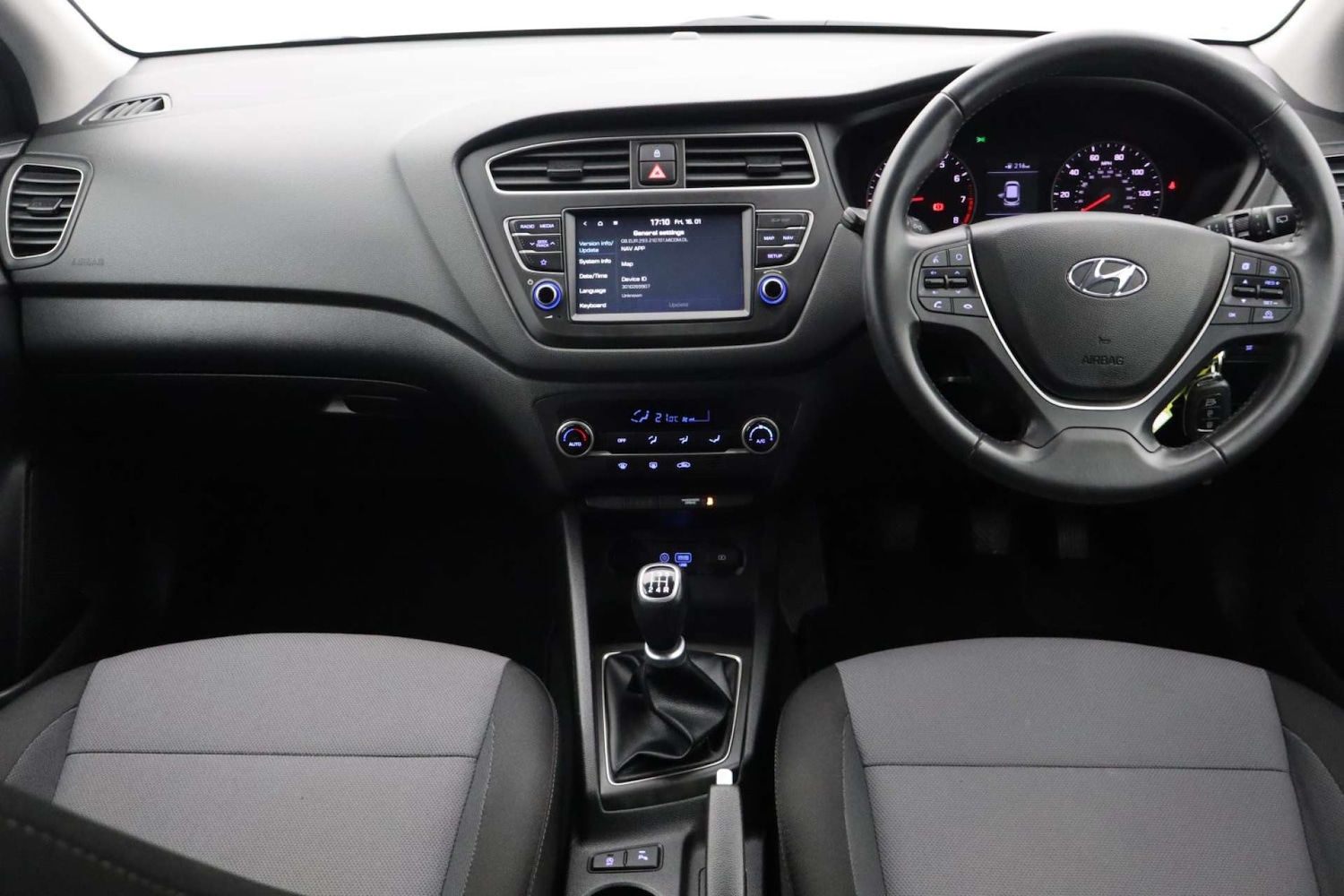 Used Hyundai i20 2019 for sale - 77184857: Photo 2