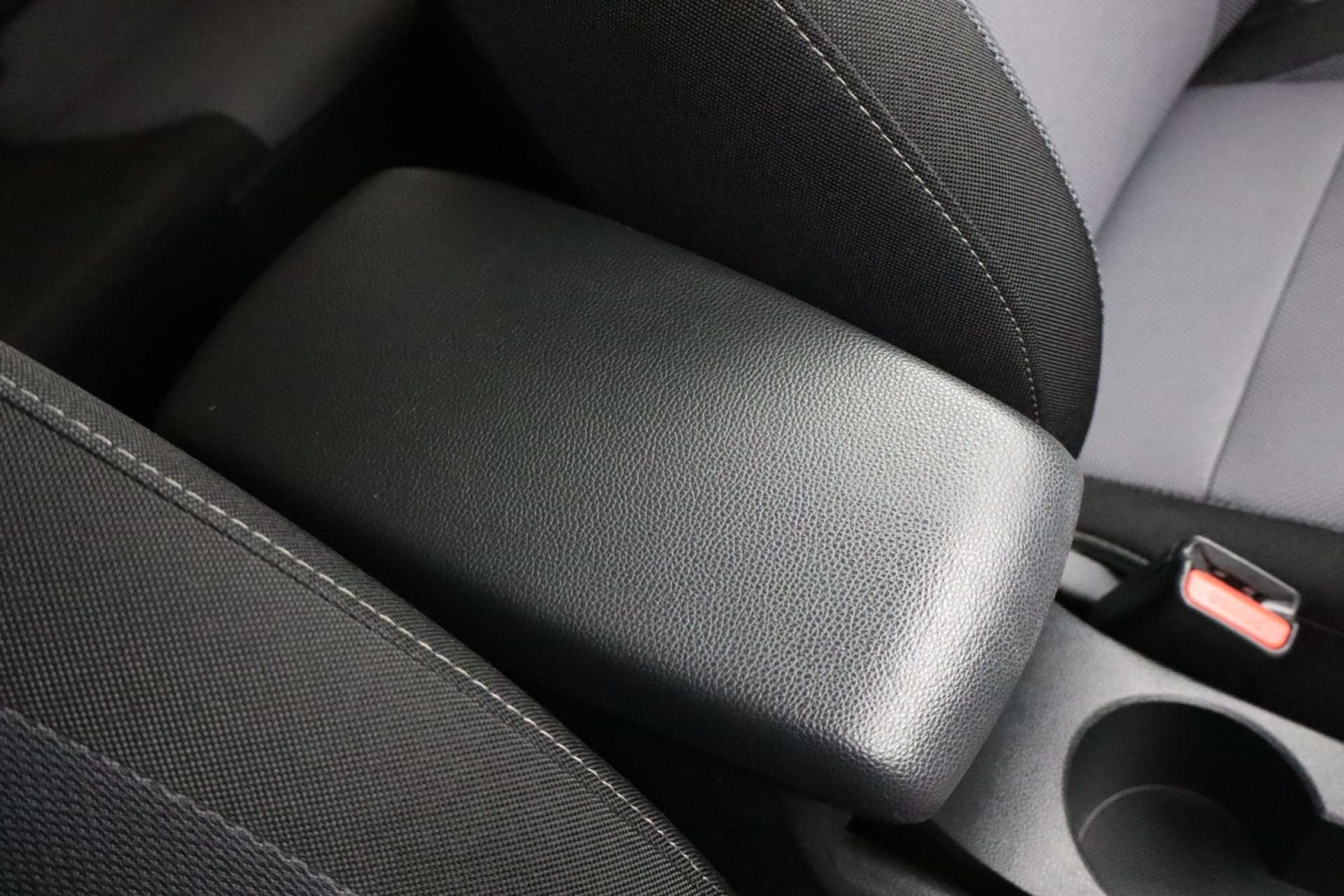 Used Hyundai i20 2019 for sale - 77184857: Photo 43