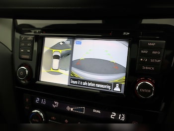 Used Nissan Qashqai 2018 for sale - 77595698: Photo