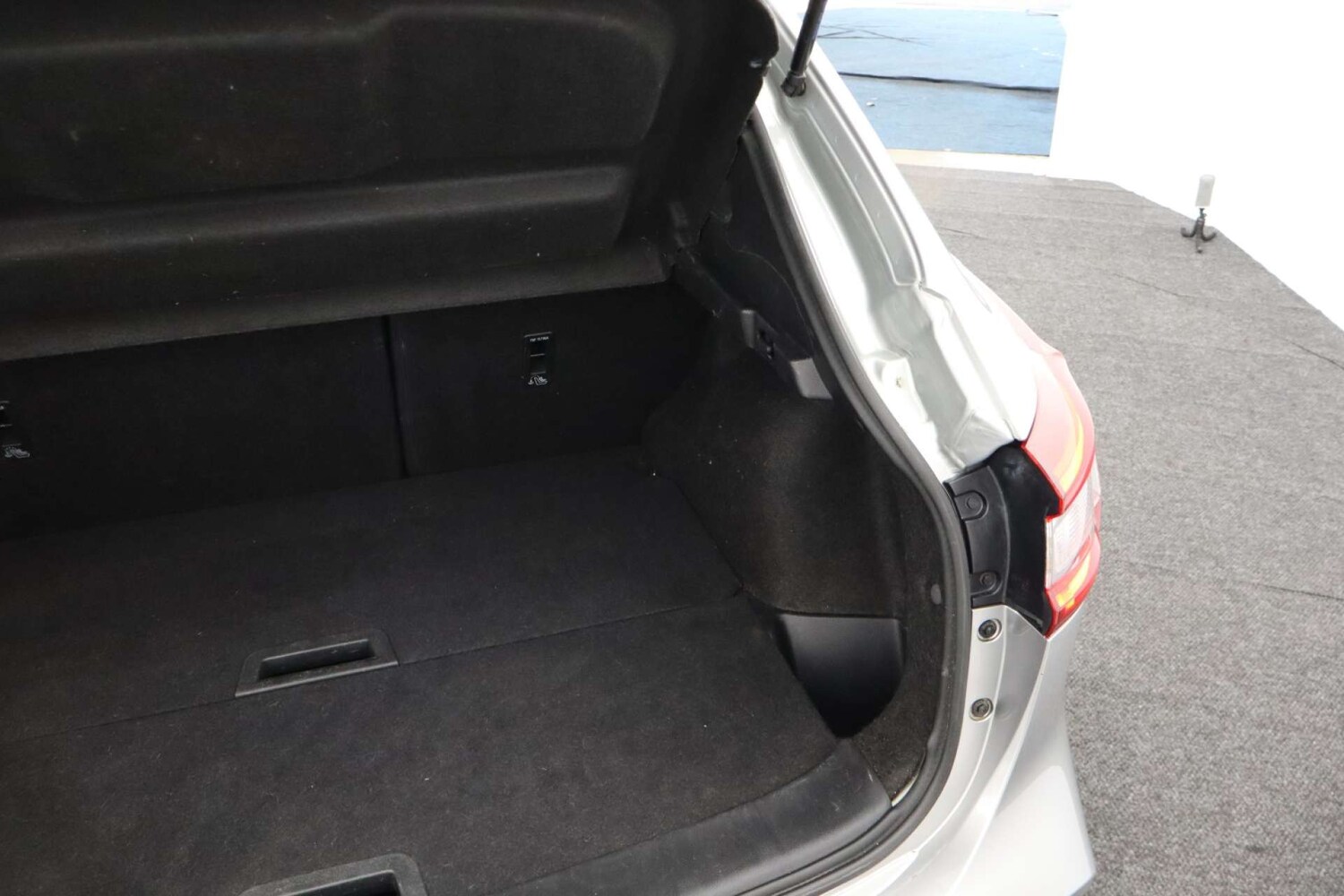 Used Nissan Qashqai 2018 for sale - 77301716: Photo 28