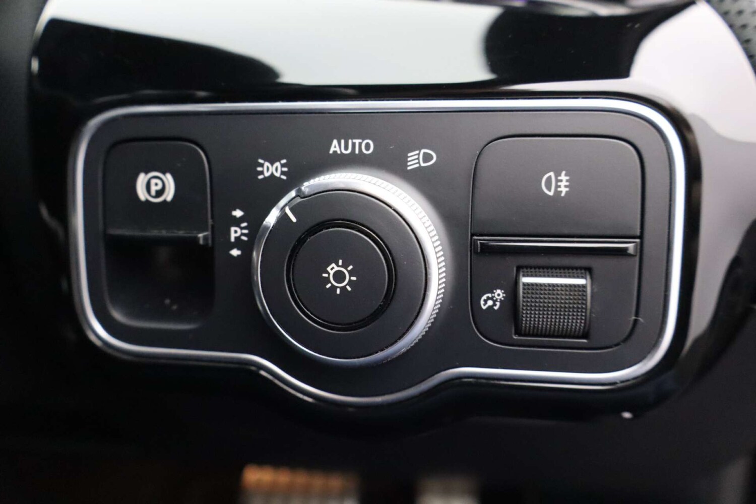 Used Mercedes-Benz A-Class 2019 for sale - 77609428: Photo 42