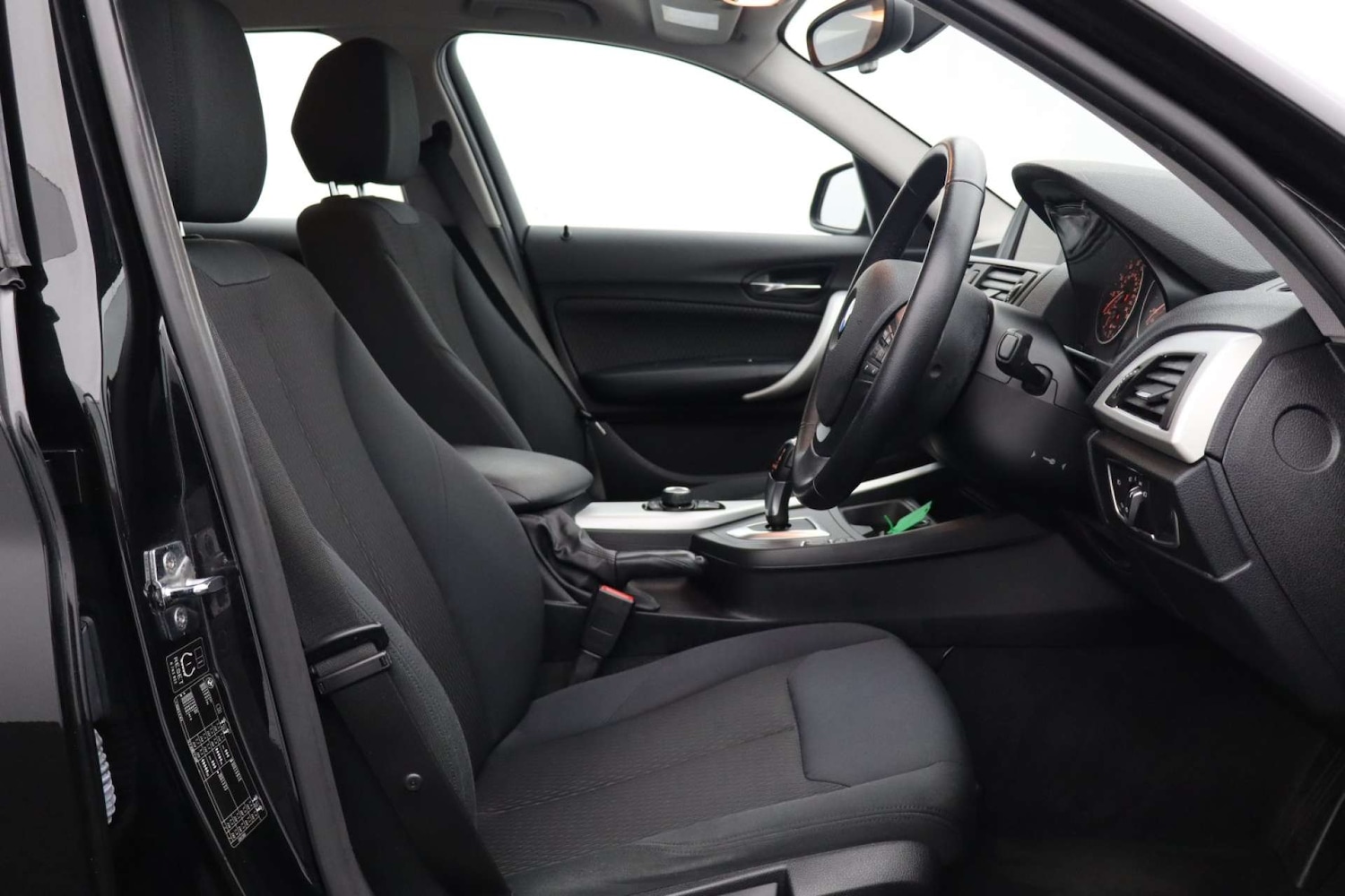 Used BMW 1 Series 2012 for sale - 76595236: Photo 2