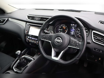 Used Nissan Qashqai 2017 for sale - 79311317: Photo