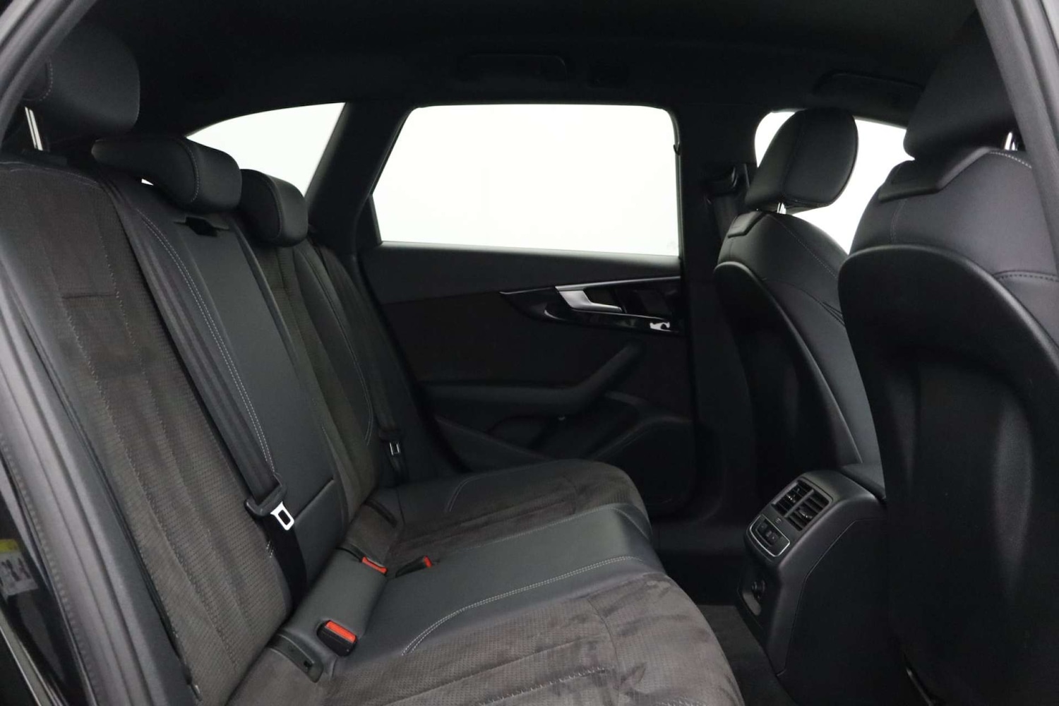 Used Audi A4 2021 for sale - 76748542: Photo 24