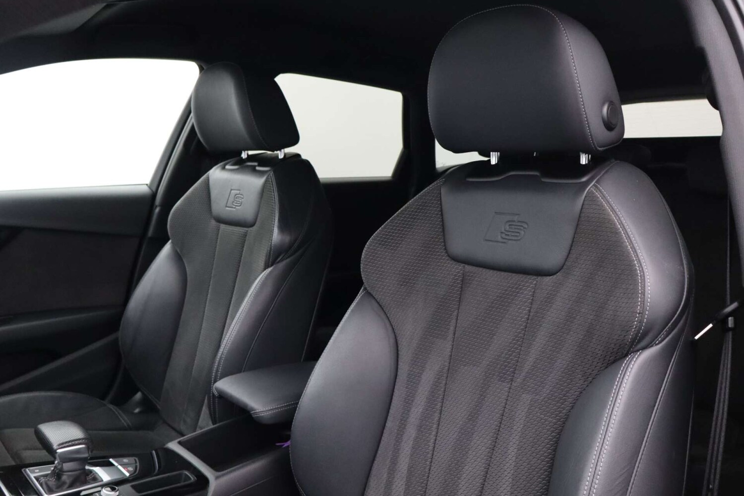 Used Audi A4 2021 for sale - 76748542: Photo 35