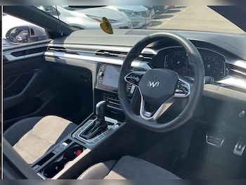 Used Volkswagen Arteon 2023 for sale - 79335811: Photo