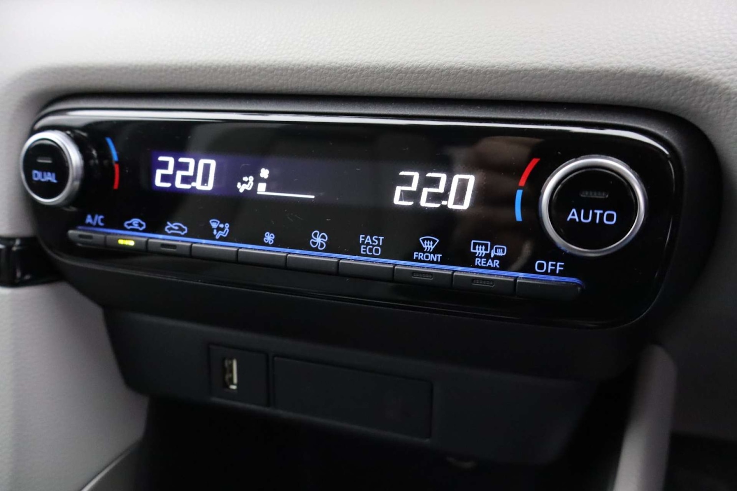 Used Toyota Yaris 2021 for sale - 77236264: Photo 25