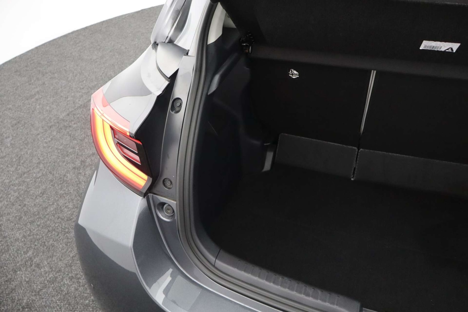 Used Toyota Yaris 2021 for sale - 77236264: Photo 33