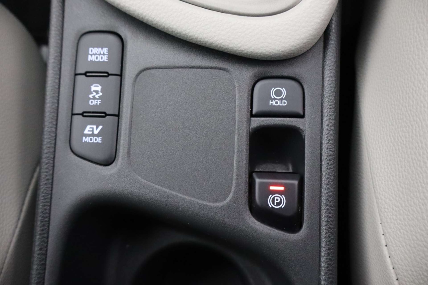 Used Toyota Yaris 2021 for sale - 77236264: Photo 50