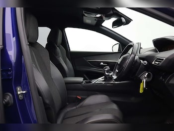 Used Peugeot 3008 2019 for sale - 76764991: Photo
