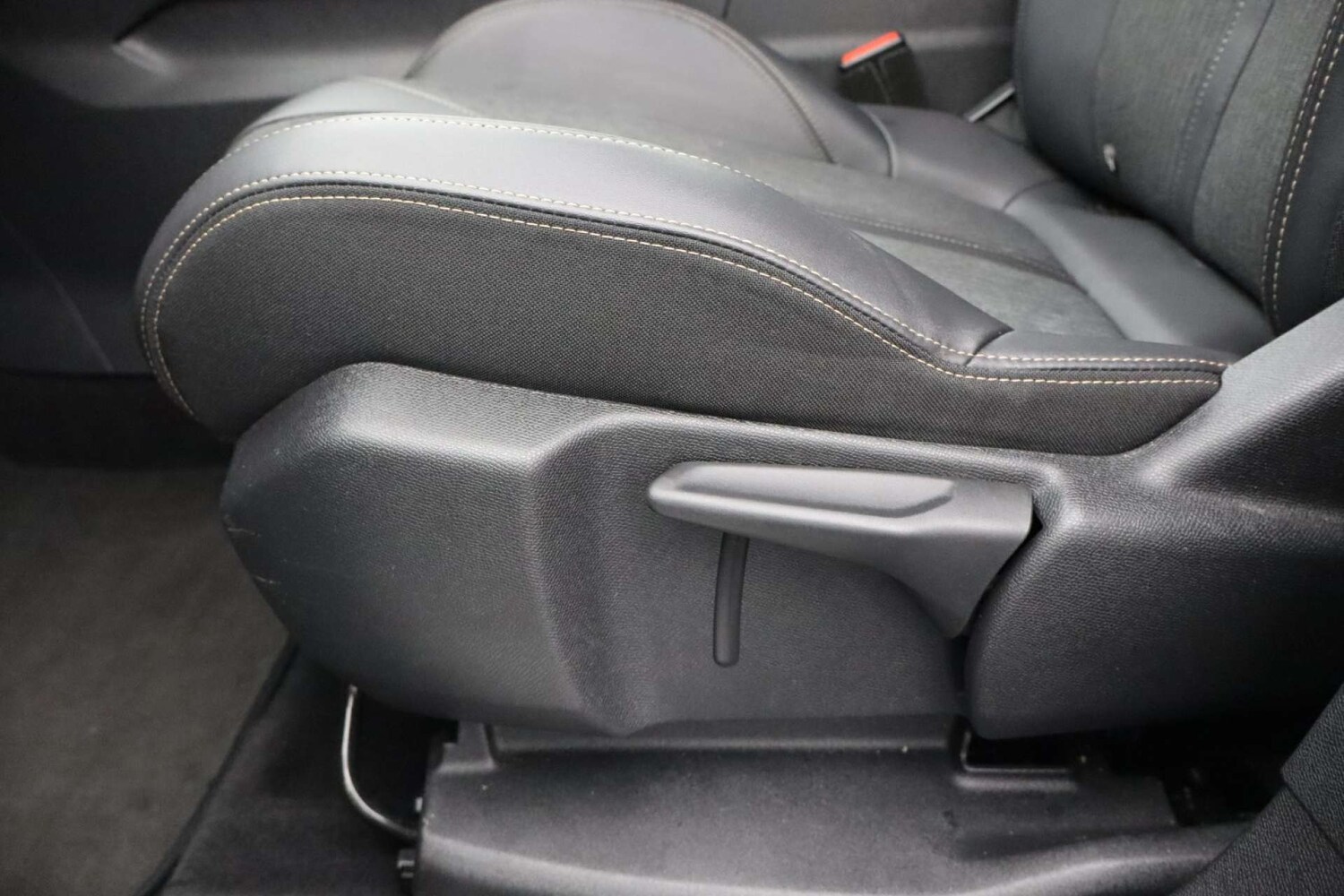 Used Peugeot 3008 2019 for sale - 76764991: Photo 32