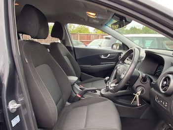 Used Hyundai KONA 2021 for sale - 79437428: Photo
