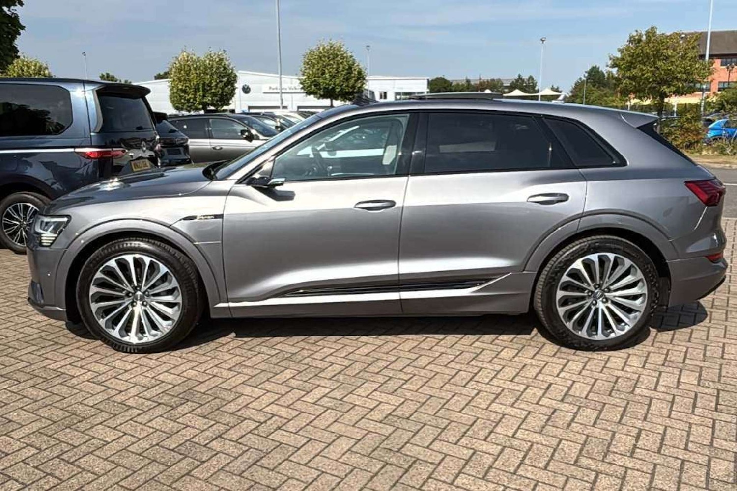 Used Audi e-tron 2020 for sale - 77249294: Photo 12