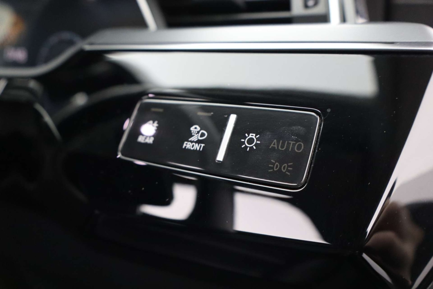 Used Audi e-tron 2020 for sale - 77249294: Photo 28