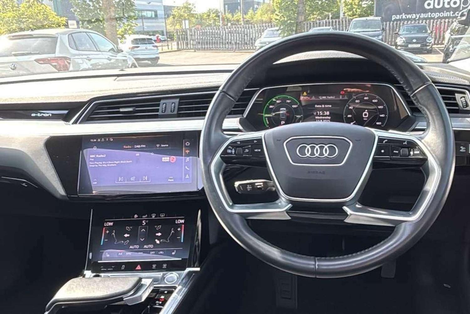 Used Audi e-tron 2020 for sale - 77249294: Photo 3