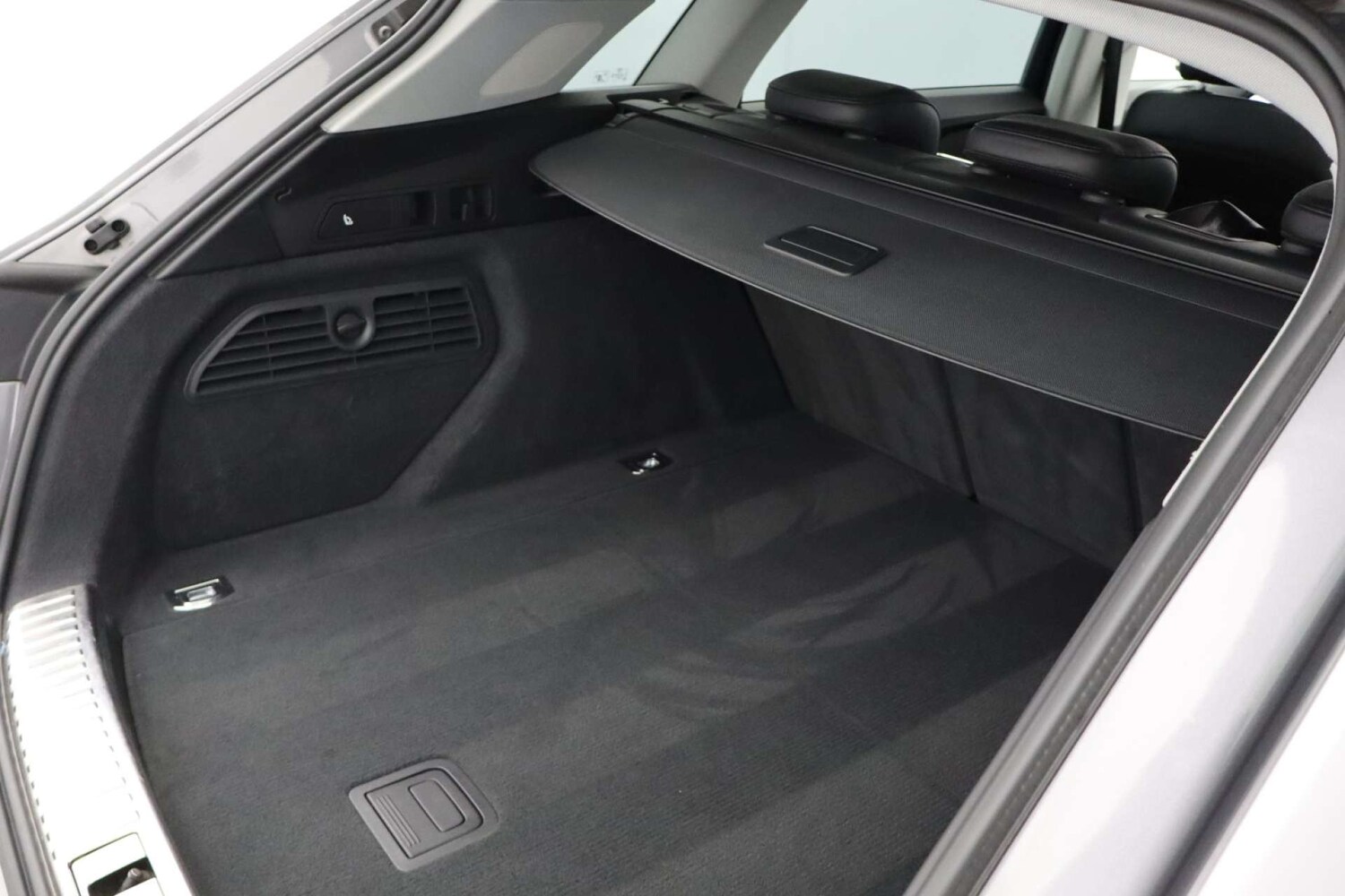 Used Audi e-tron 2020 for sale - 77249294: Photo 57